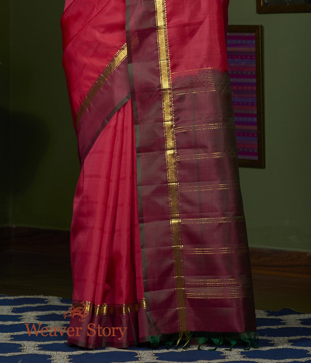 Handwoven_Cherry_Red_Kanjivarm_Silk_Saree_with_Wine_Border_WeaverStory_04