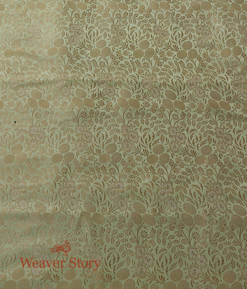 Handloom_Light_Green_Kimkhab_Pure_Zari_Jaal_Fabric_WeaverStory_04