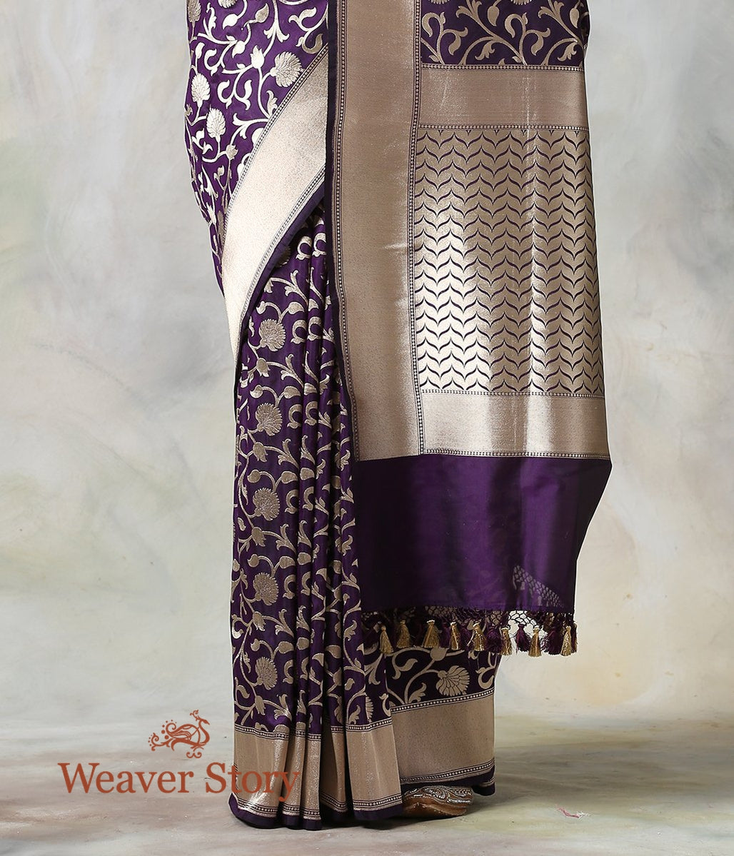 Handwoven_Purple_Banarasi_Saree_with_Cutwork_Jaal_WeaverStory_04