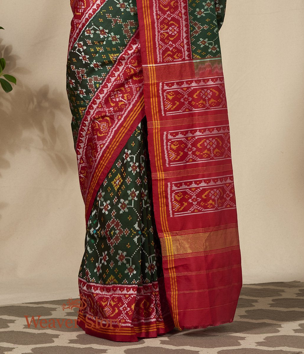 Handloom_Green_Gujarat_Patola_Saree_with_Red_Border_WeaverStory_04