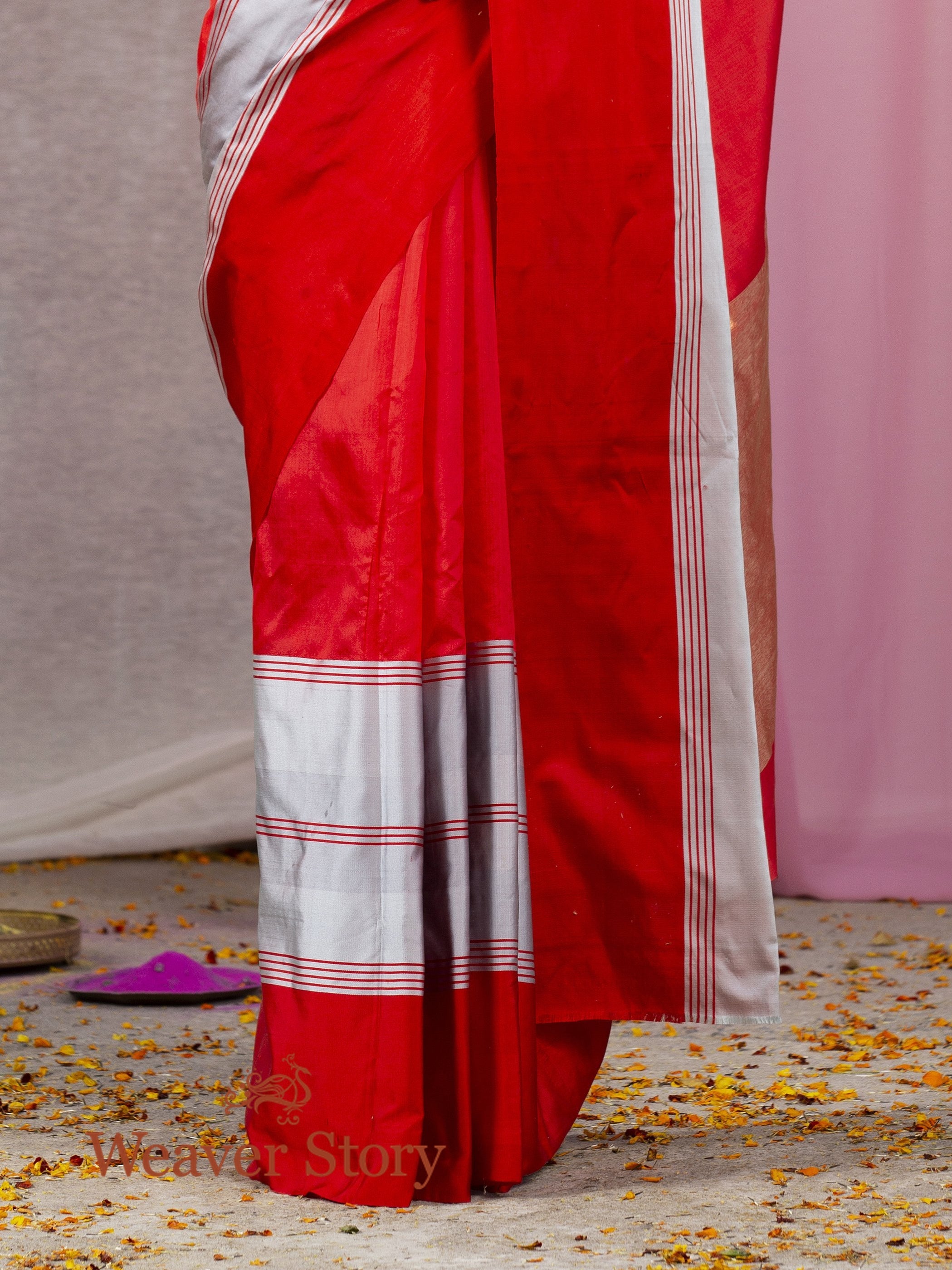 Handwoven_Red_Chanderi_Silk_Saree_with_Mashroo_Silk_Border_WeaverStory_04