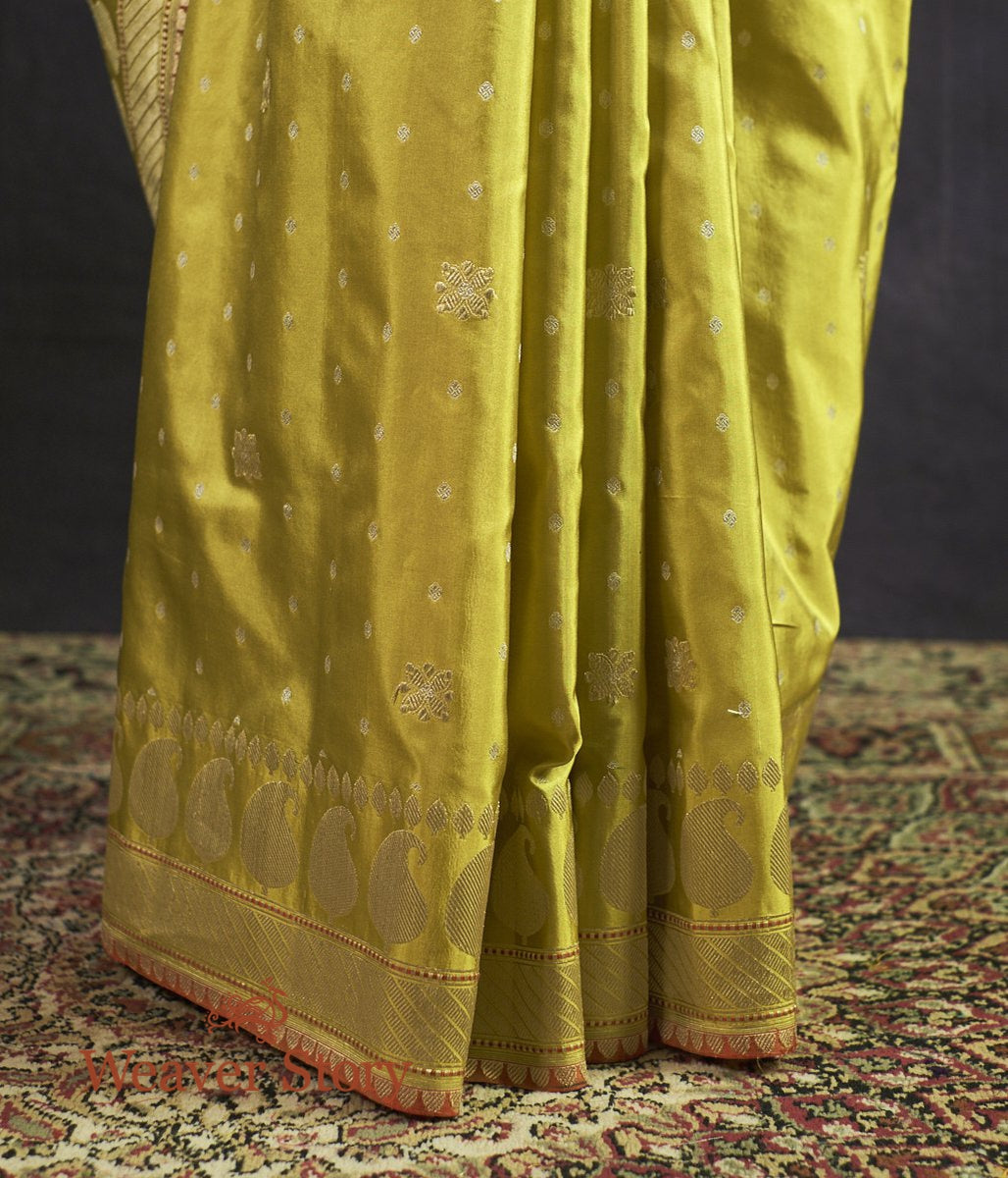 Handwoven_Lime_Green_Kadhwa_Floral_Boota_Saree_with_Paisley_Border_WeaverStory_04