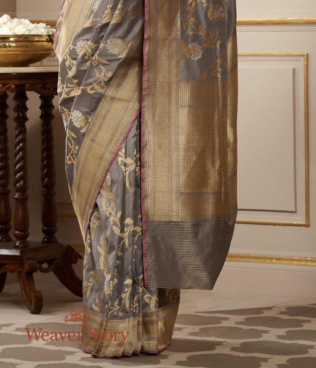 Handloom_Grey_and_Beige_Banarasi_Jangla_with_Pink_Selvedge_WeaverStory_04
