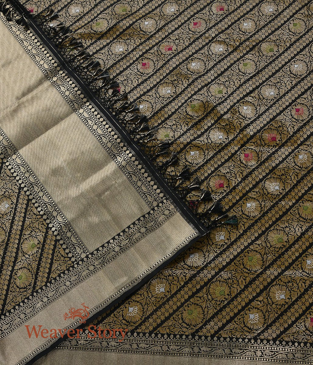 Handloom_Black_Aada_Kimkhab_Dupatta_WeaverStory_04