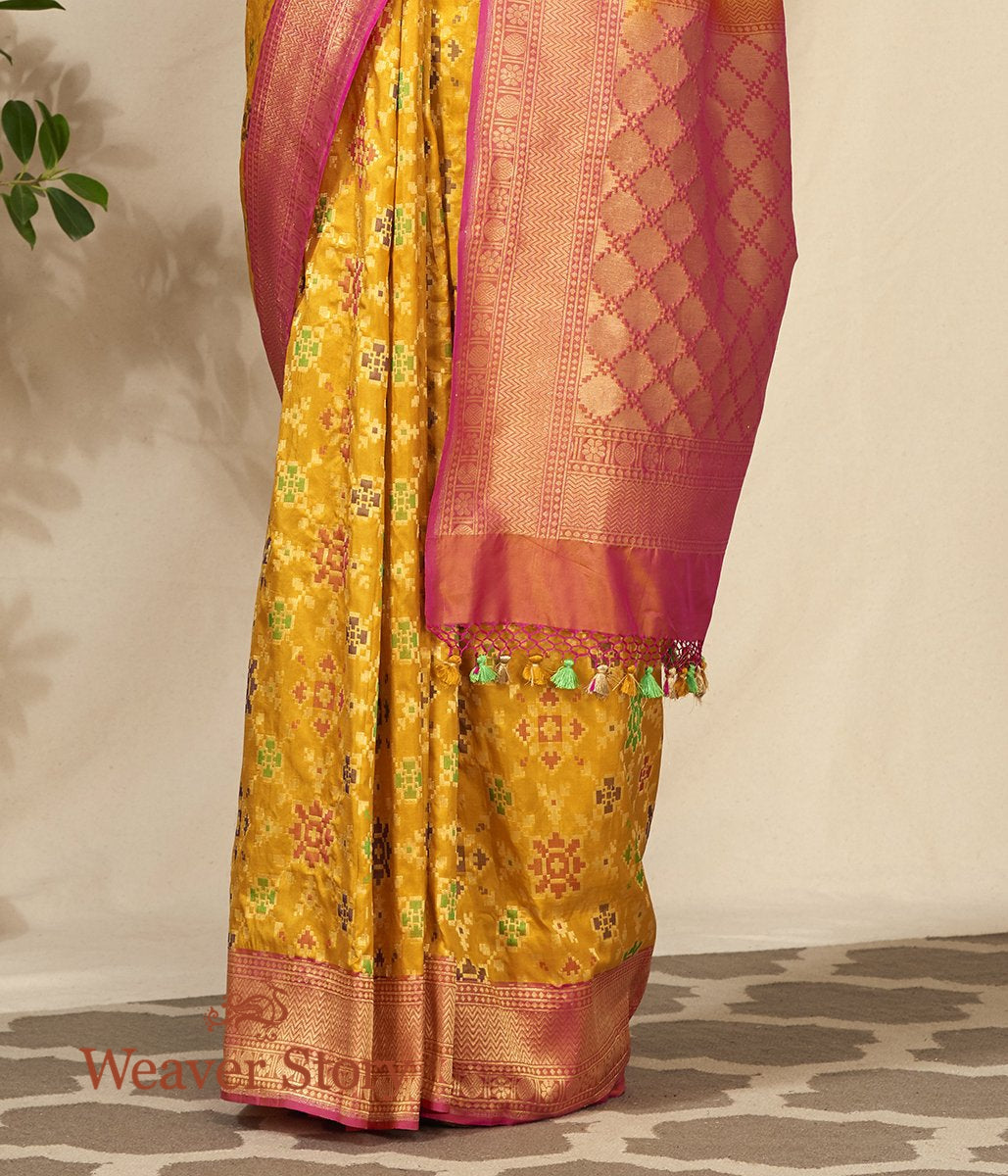 Handwoven_Banarasi_Patola_Saree_in_Mustard_and_Peach_WeaverStory_04