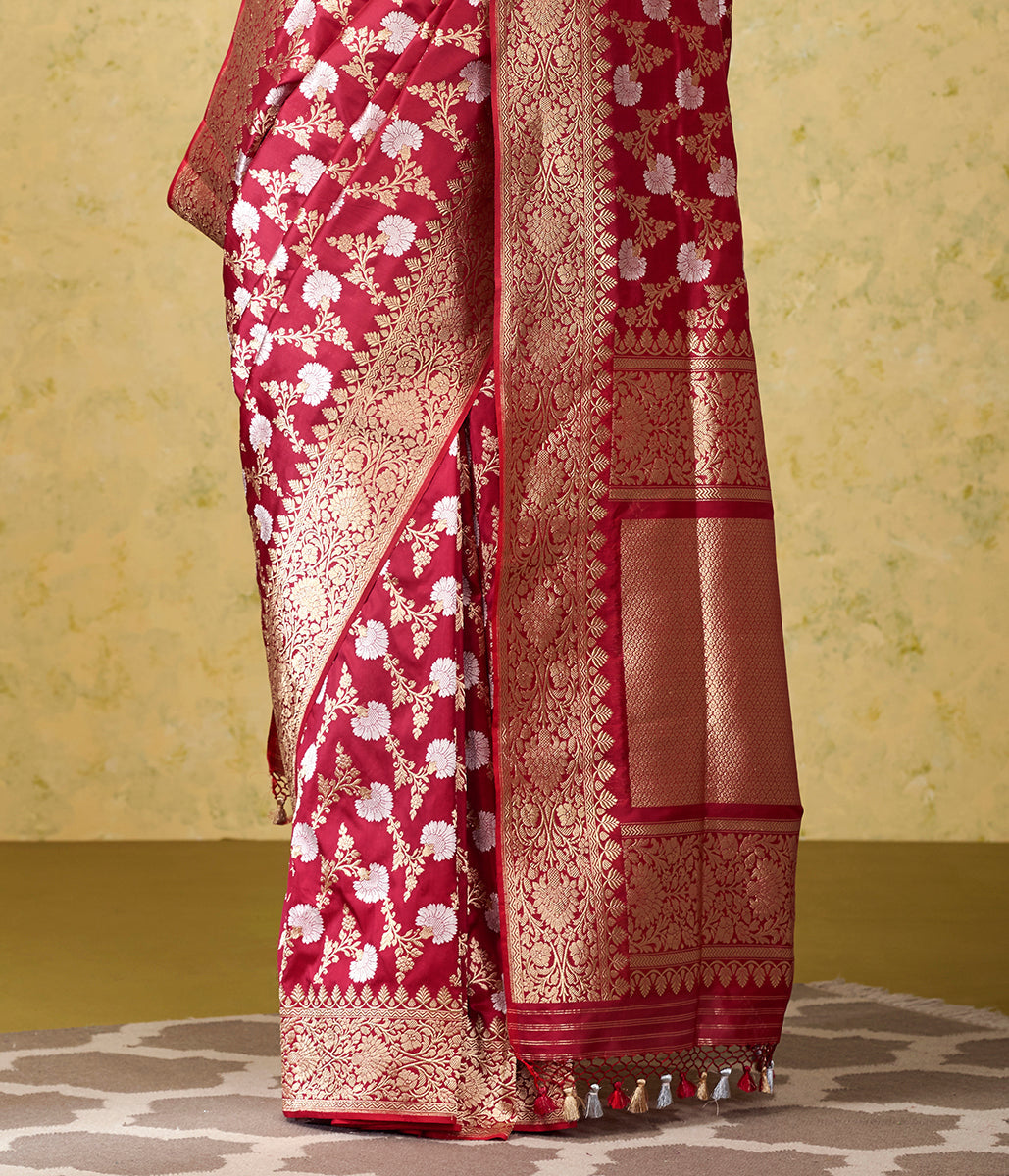 Handloom_Maroon_Kadhwa_Jangla_with_Sona_Rupa_Zari_WeaverStory_04