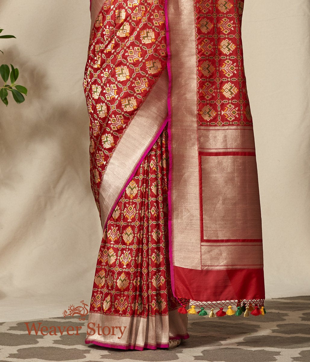 Handloom_Red_Meenakari_Banarasi_Patola_Saree_with_Pink_Selvedge_WeaverStory_04