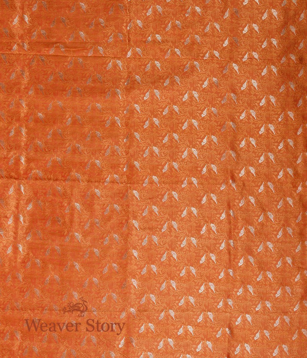 Handloom_Orange_Bird_Motif_Tanchoi_Fabric_WeaverStory_04