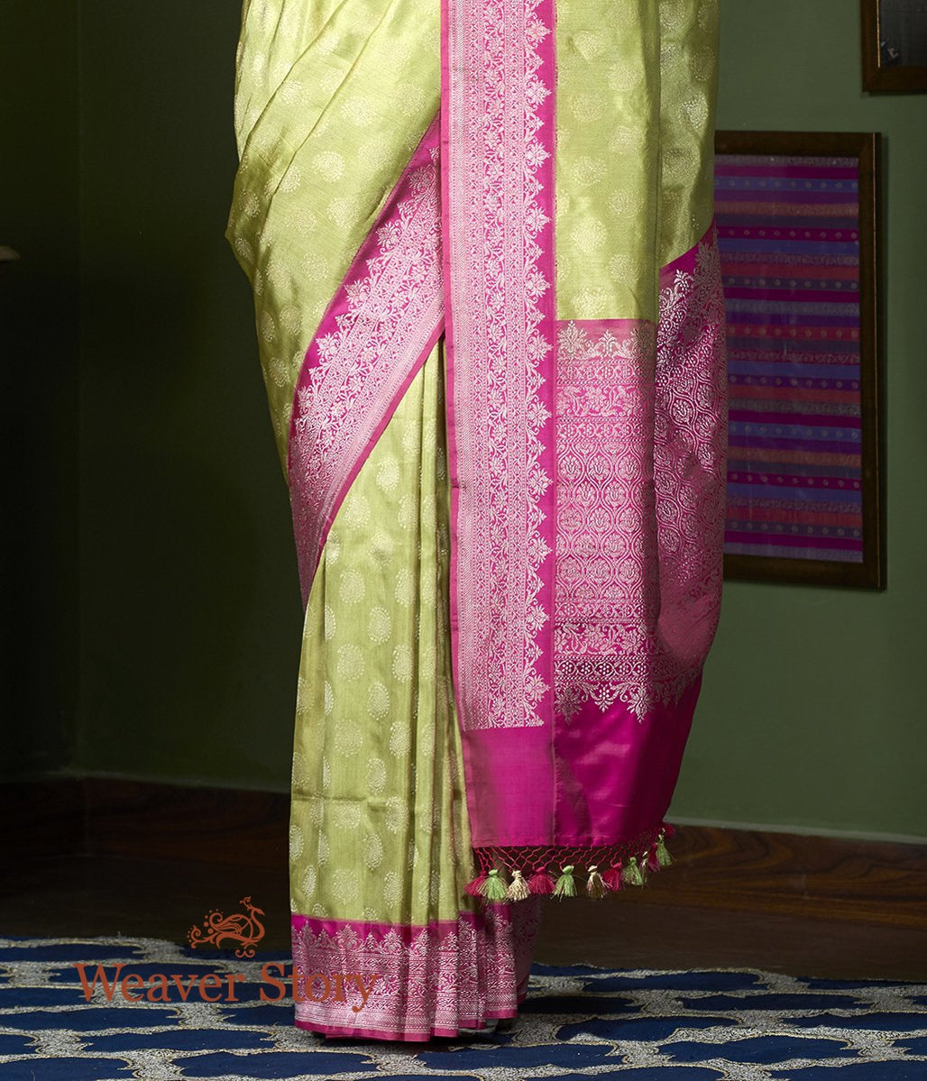 Handwoven_Green_Tissue_Silk_Saree_with_Pink_Border_WeaverStory_04