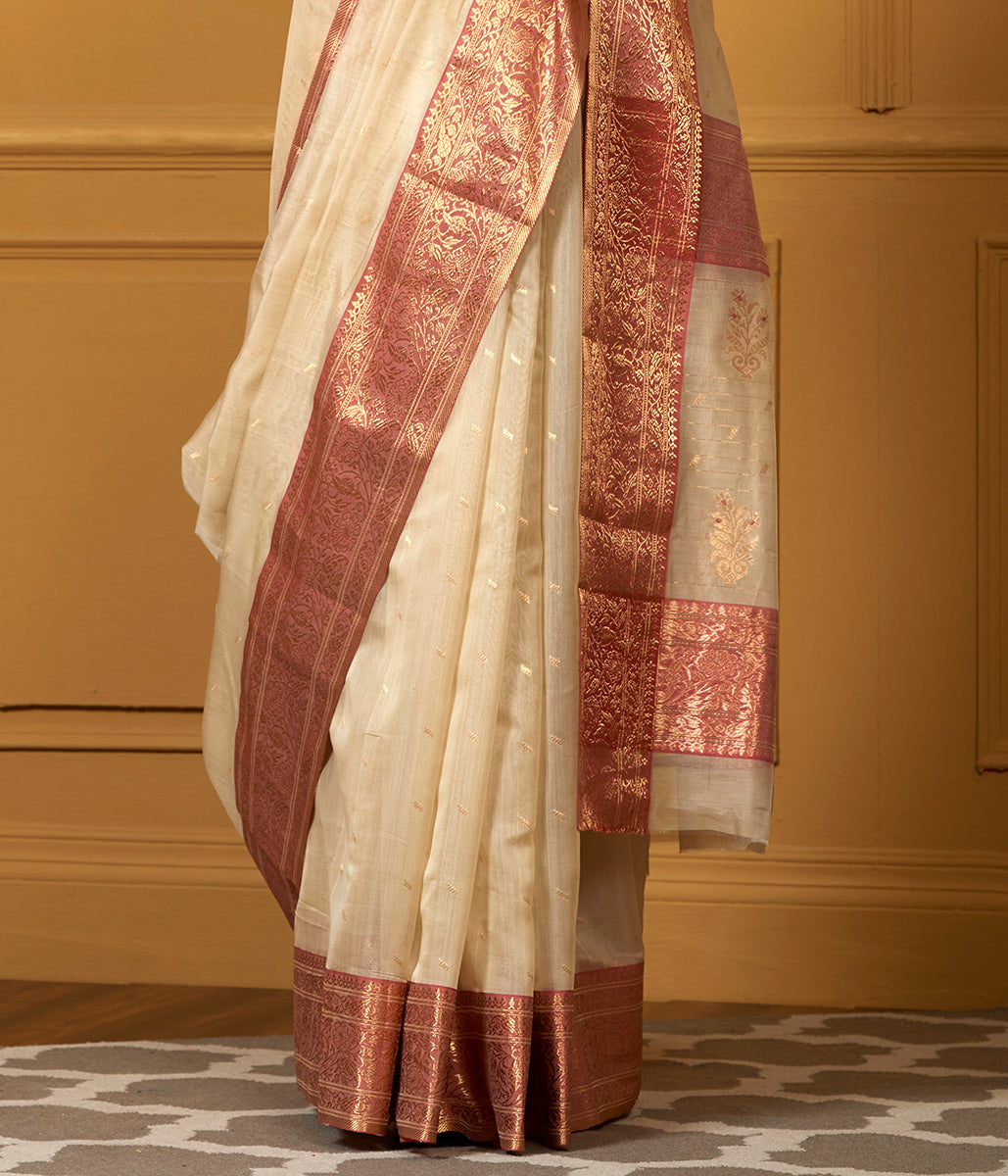 Handwoven_Beige_and_Rose_Pink_Cotton_Silk_Saree_with_Nakshi_Booti_WeaverStory_04