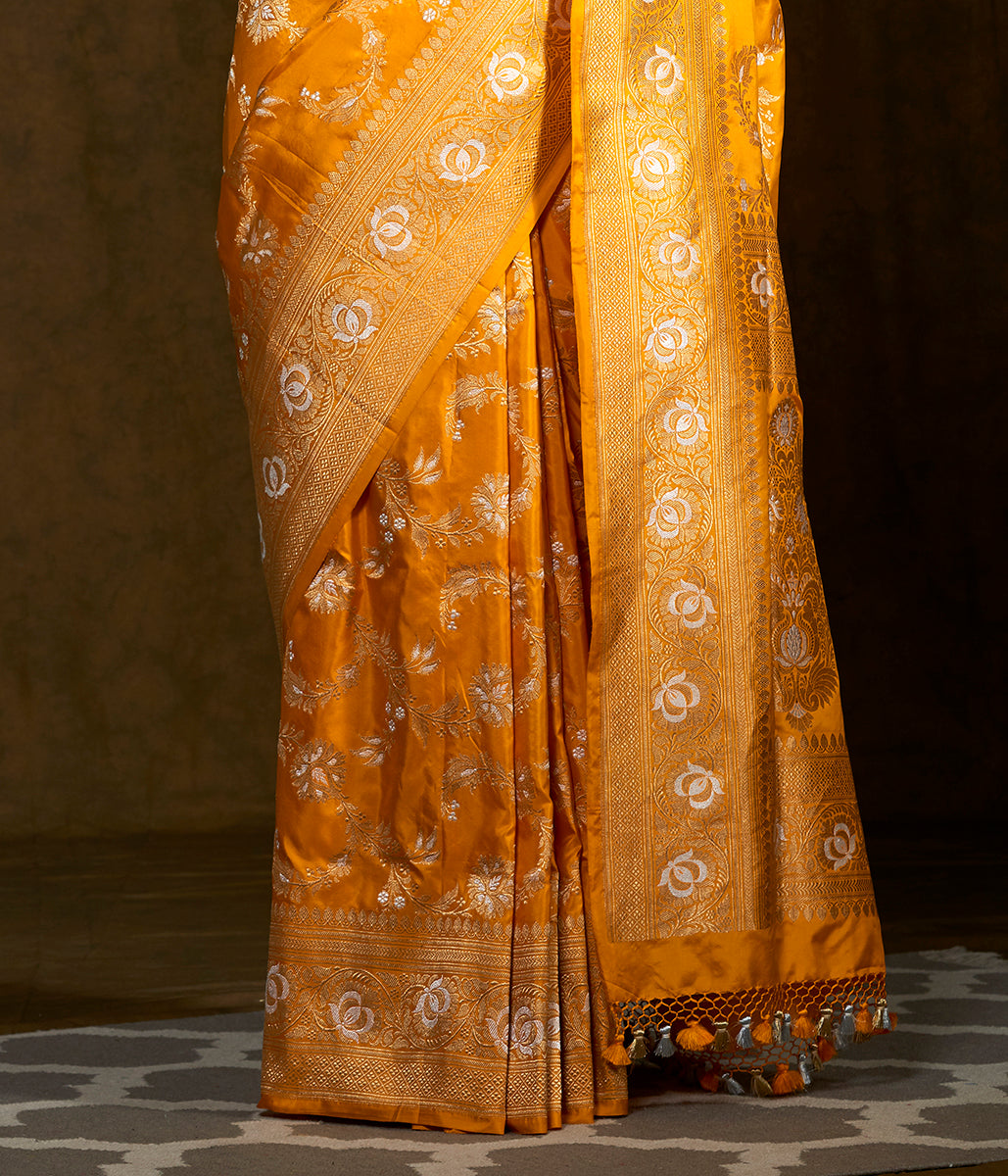 Handloom_Yellow_Kadhwa_Jangla_Saree_WeaverStory_04