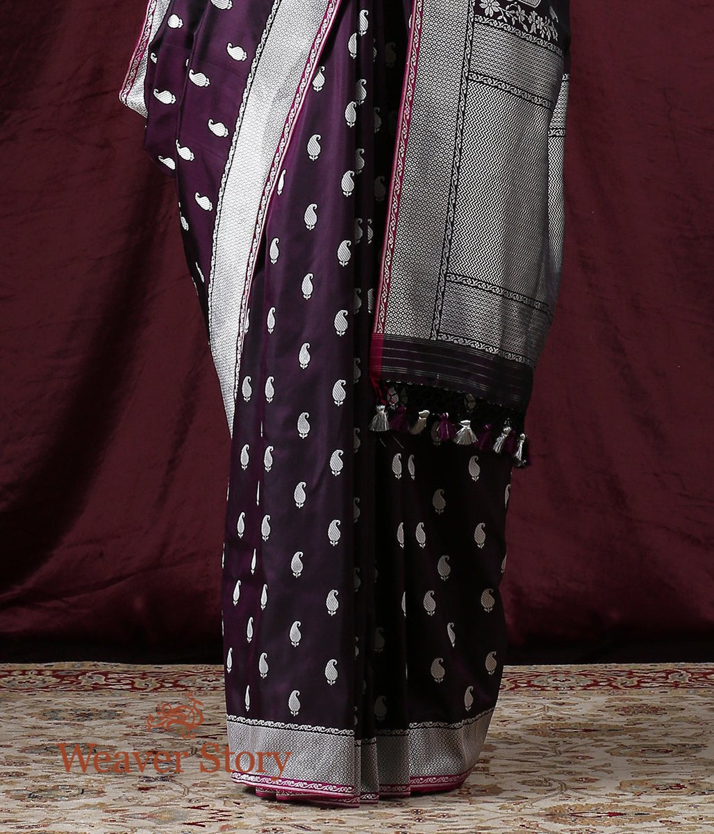 Handloom_Dark_Purple_Kadhwa_Paisley_Booti_Saree_with_Konia_WeaverStory_04
