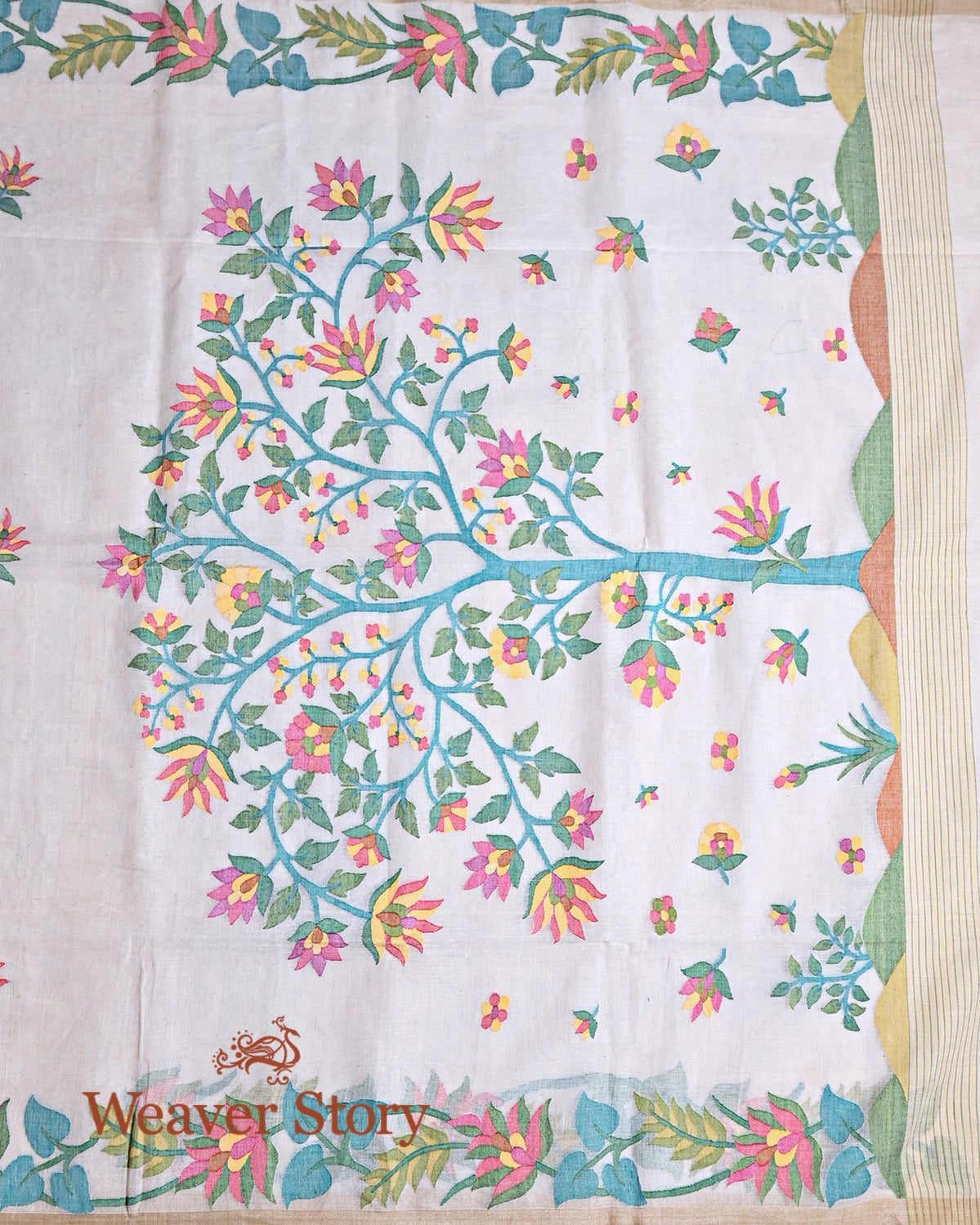 Handwoven_Offwhite_Cotton_Jamdani_Saree_with_Tree_woven_on_Pallu_WeaverStory_04