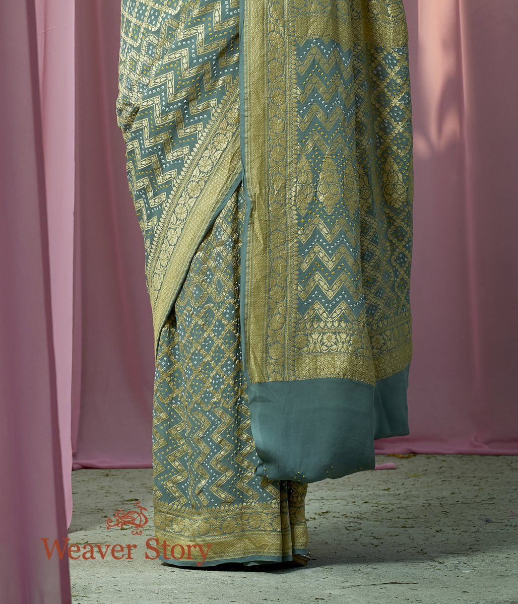 Handloom_Grey_Banarasi_Georgette_Cutwork_Bandhej_Saree_WeaverStory_04