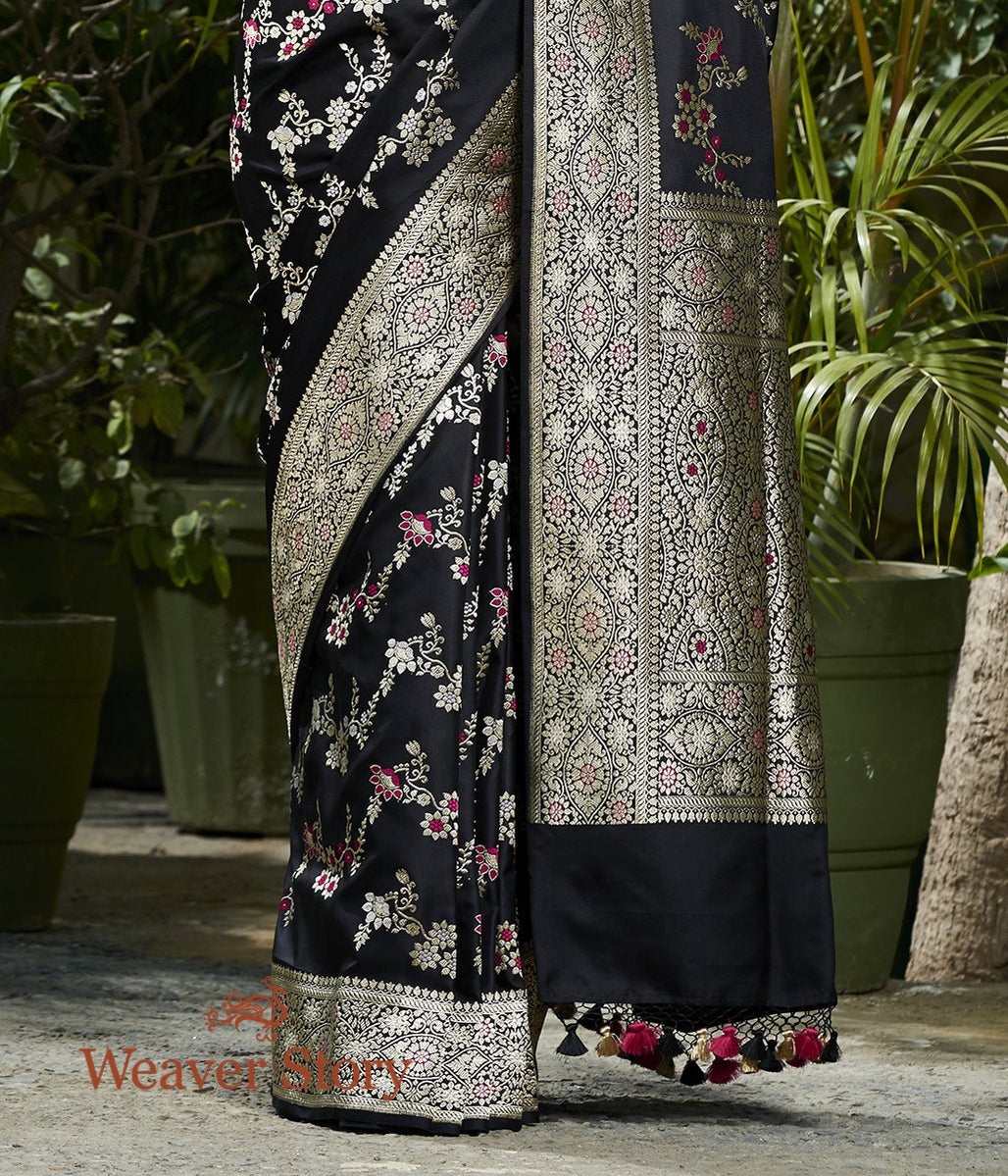 Handwoven_Black_Sona_Rupa_Kadhwa_Jangla_Saree_with_Meenakari_WeaverStory_04