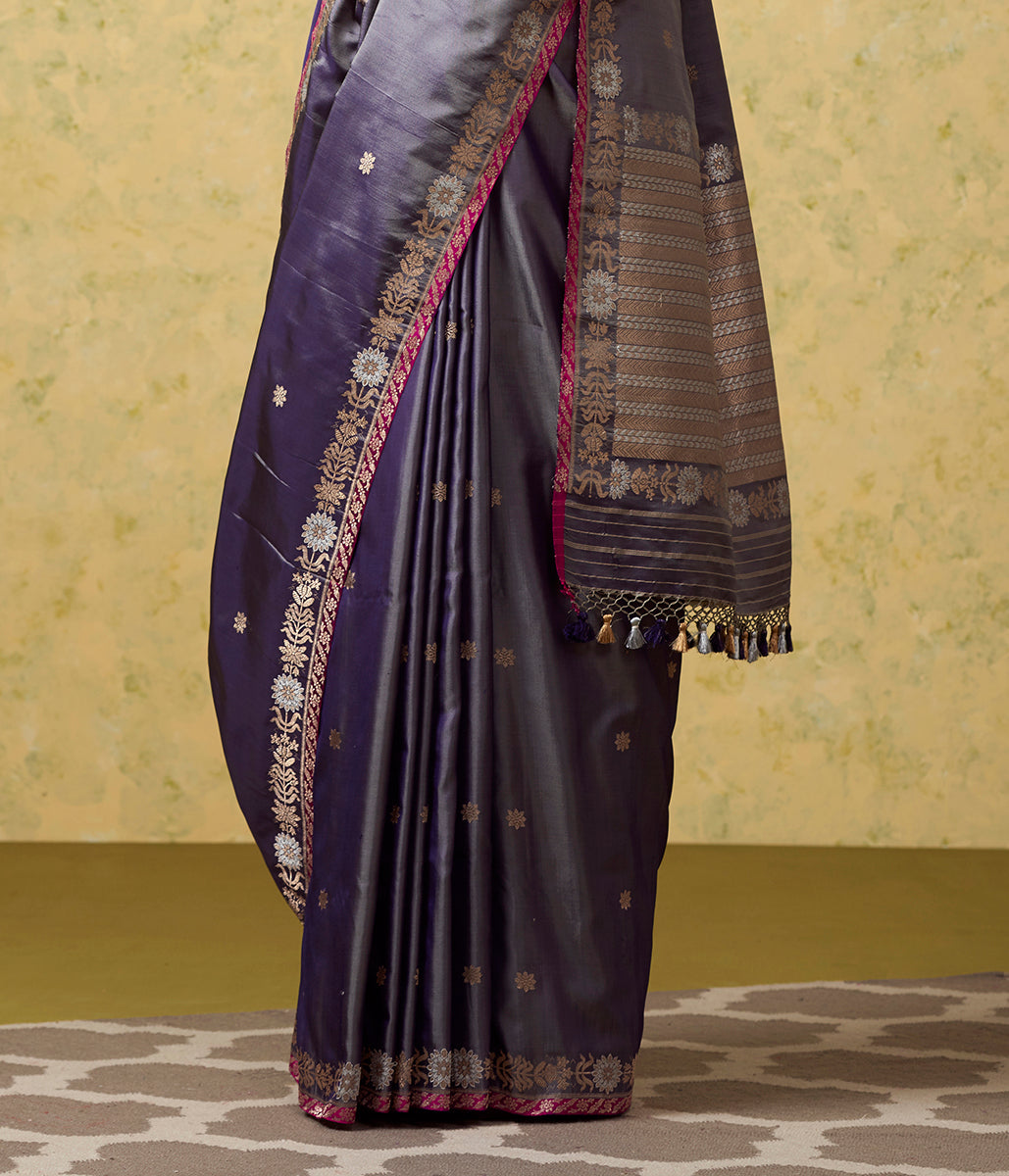 Handwoven_Grey_Floral_Booti_Ektara_with_Small_Border_WeaverStory_04