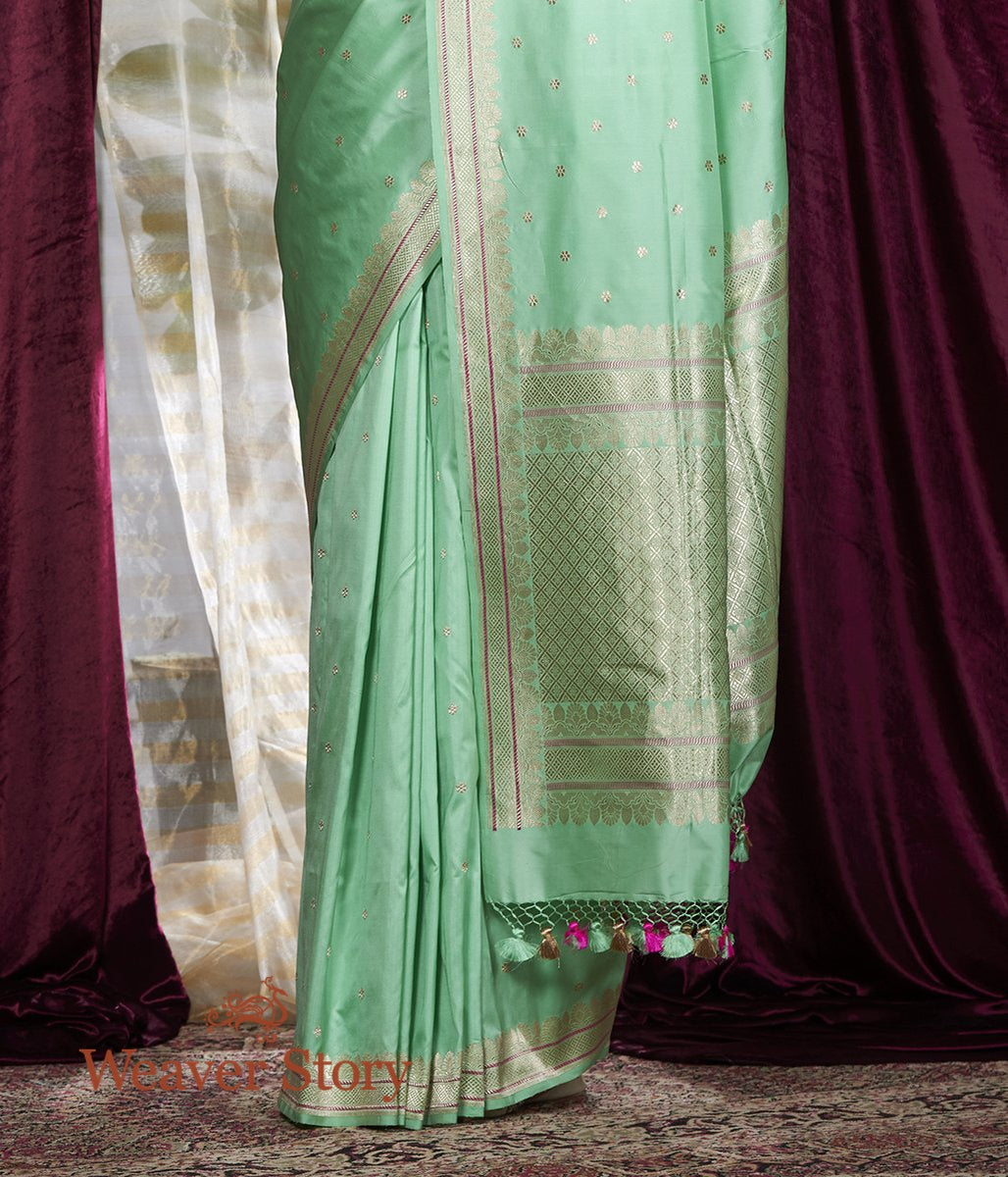 Handwoven_Light_Green_Kadhwa_Booti_Saree_WeaverStory_04