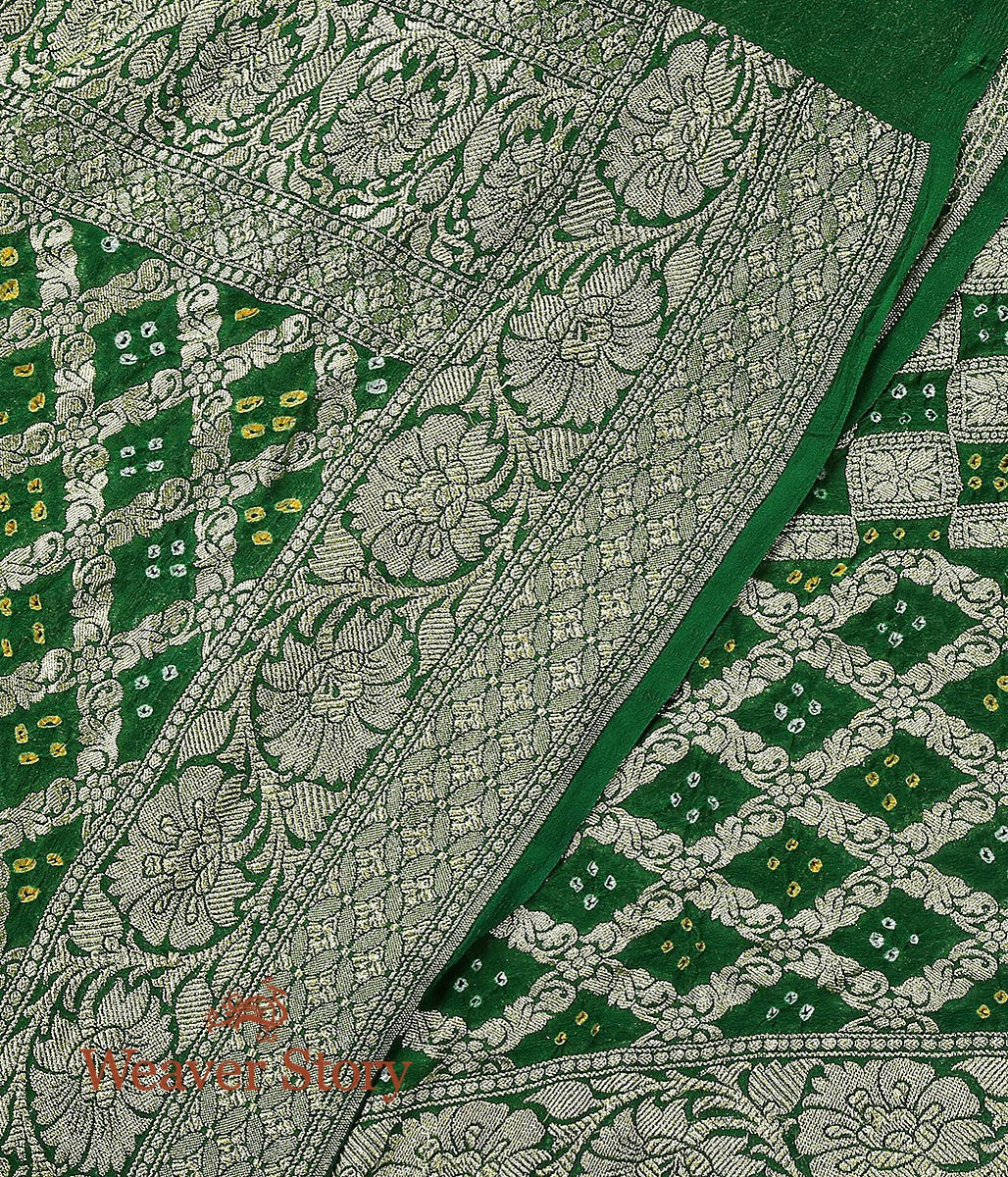 Handloom_Banarasi_Bandhani_Georgette_Dupatta_in_Green_WeaverStory_04