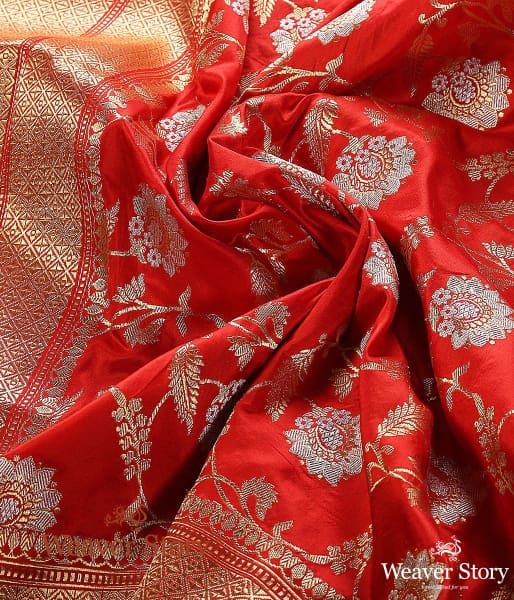 Handwoven_Red_Sona_Rupa_Kadhwa_Jangla_Dupatta_WeaverStory_04