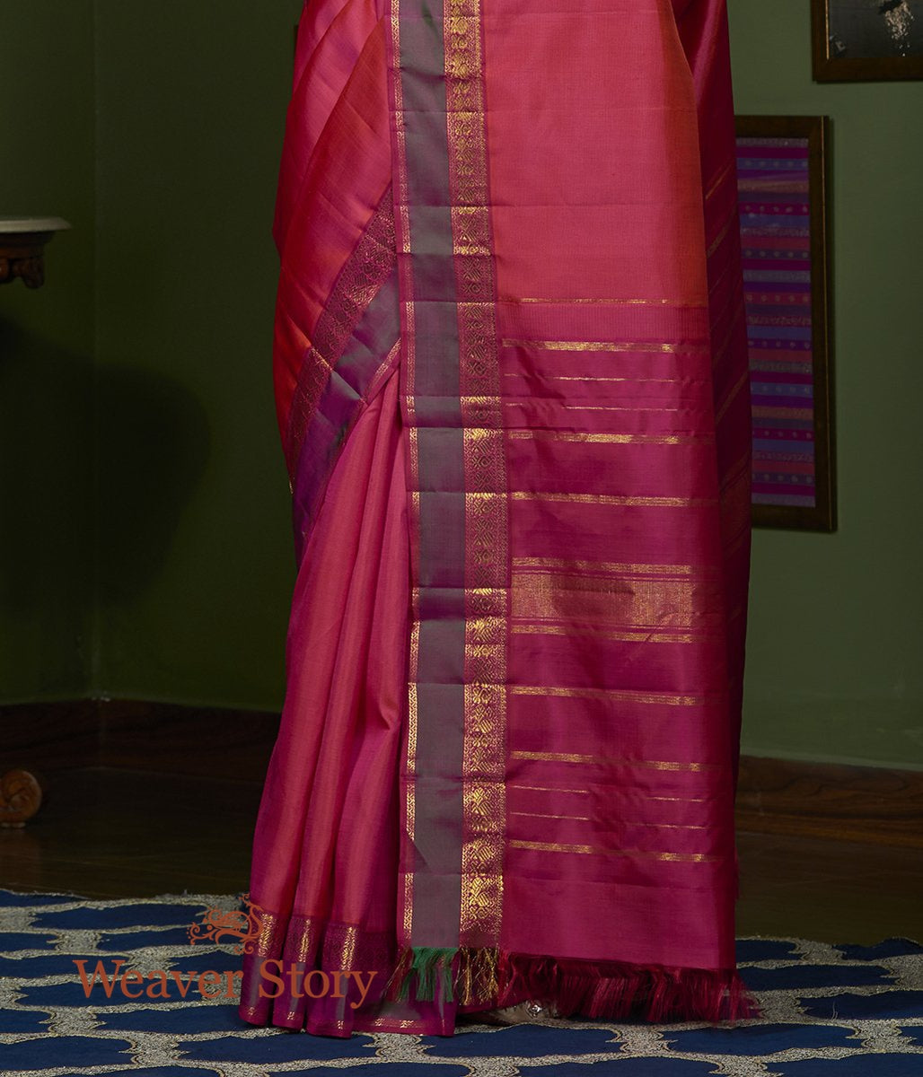 Handloom_Pink_Pin_Stripes_Kanjivaram_Saree_with_Green_Pink_Dual_Tone_Border_WeaverStory_04