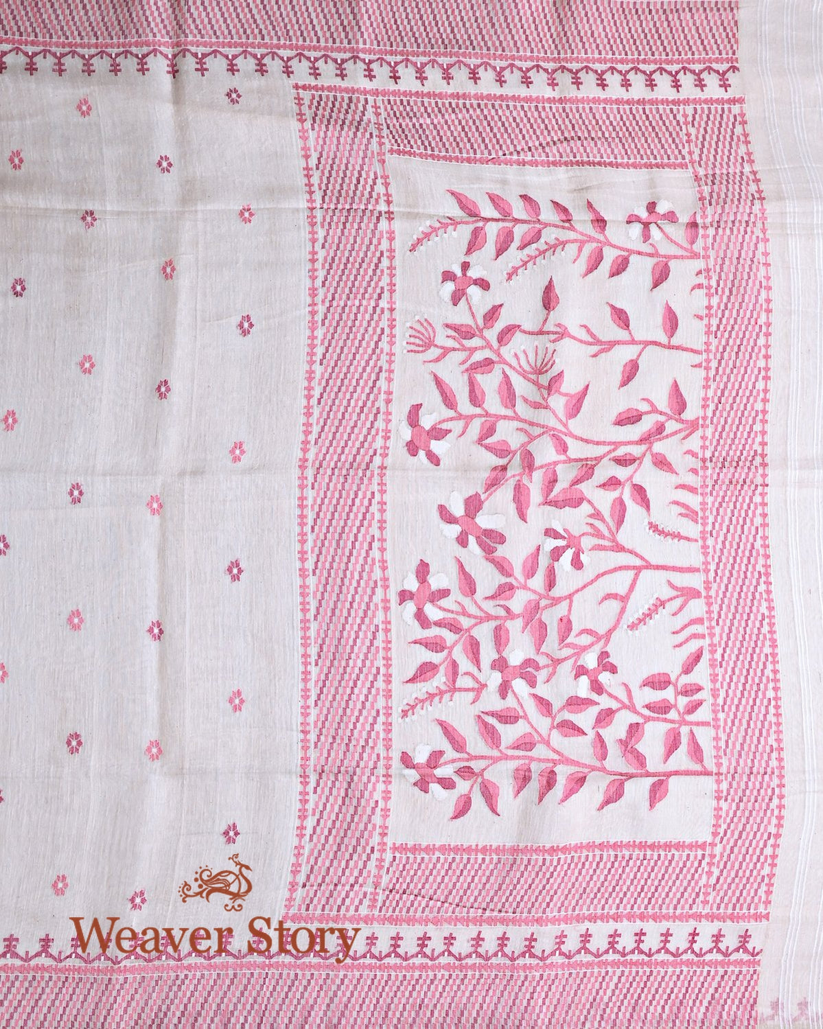 Handwoven_Offhwhite_and_Pink_Handspun_Cotton_Jamdani_Saree_WeaverStory_04