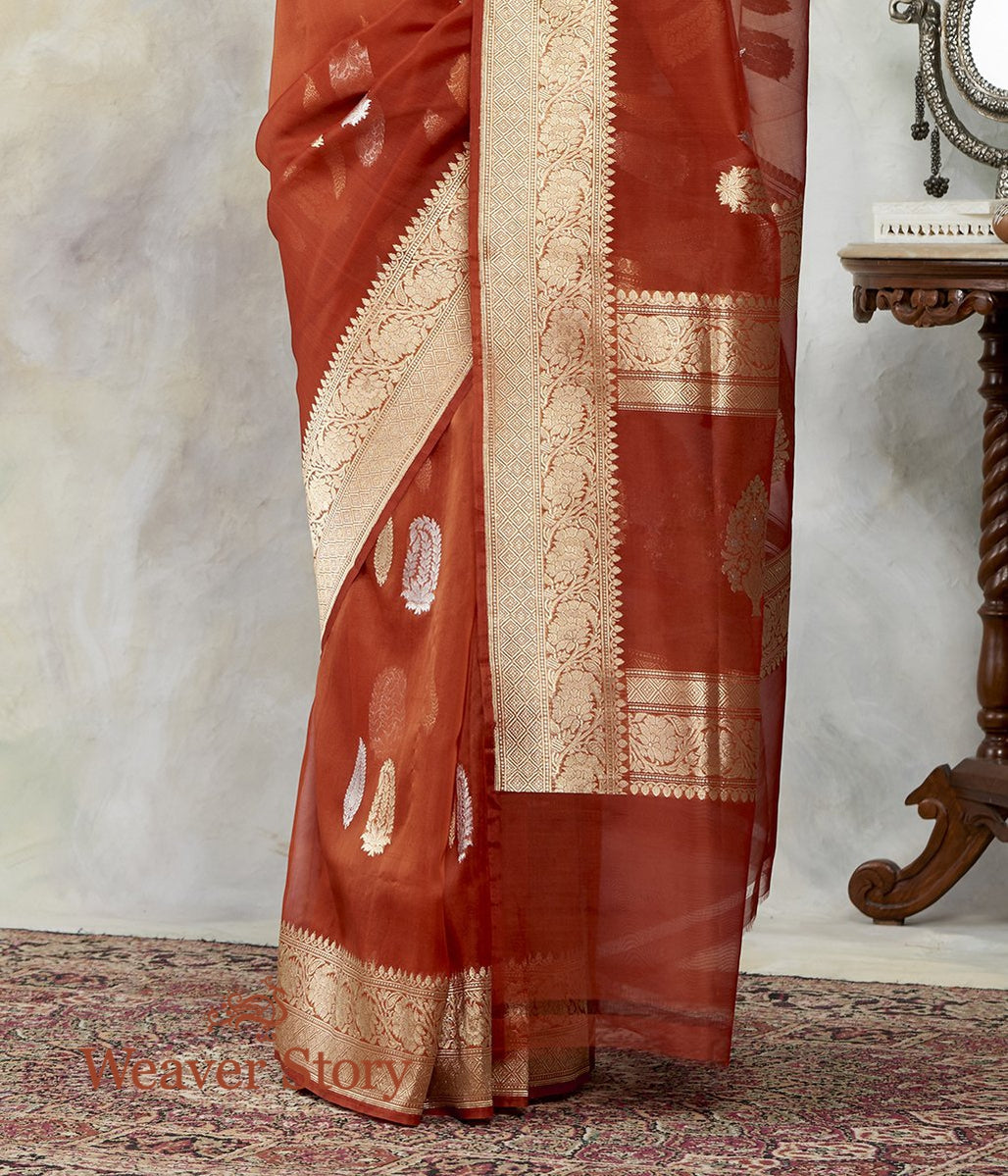 Handloom_Brick_Red_Kora_Silk_Saree_With_Kadhwa_Booti_WeaverStory_04