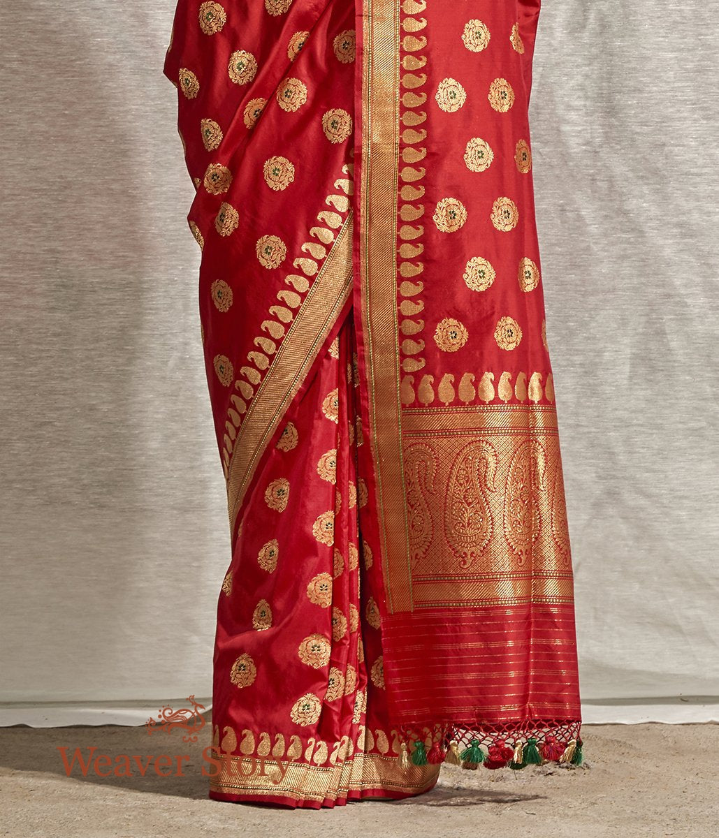 Handwoven_Red_Kadhwa_Booti_Banarasi_Saree_with_Green_Meenakari_WeaverStory_04