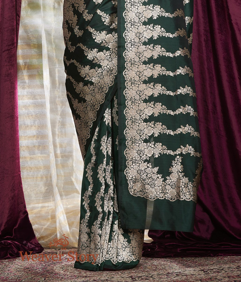 Handwoven_Green_Vertical_Floral_Bel_Banarasi_Saree_WeaverStory_04