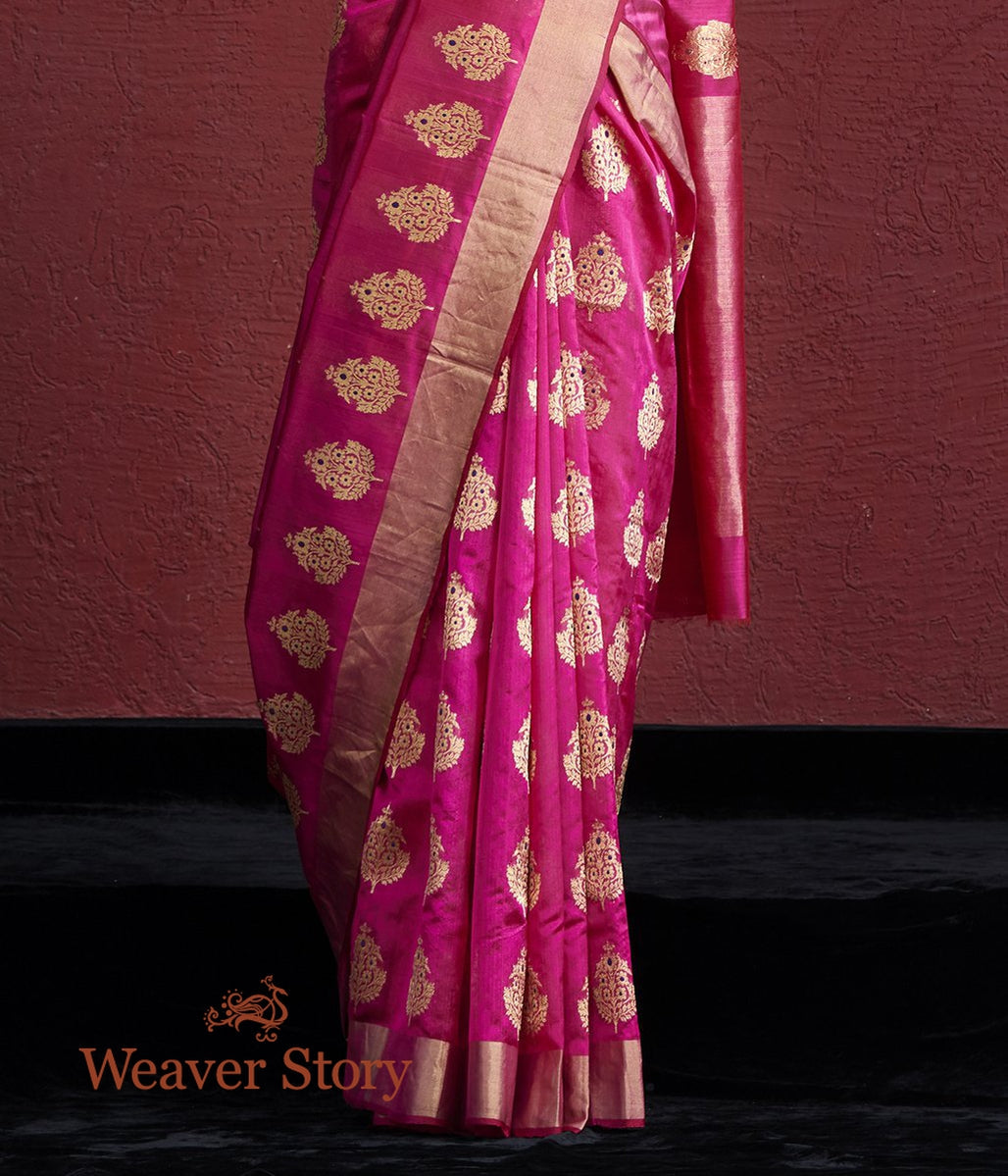 Handloom_Pink_Silk_Chanderi_Saree_with_Farheen_Boota_WeaverStory_04