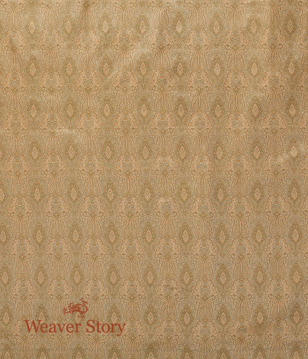 Handloom_Beige_Paisley_Jamawar_Fabric_WeaverStory_04