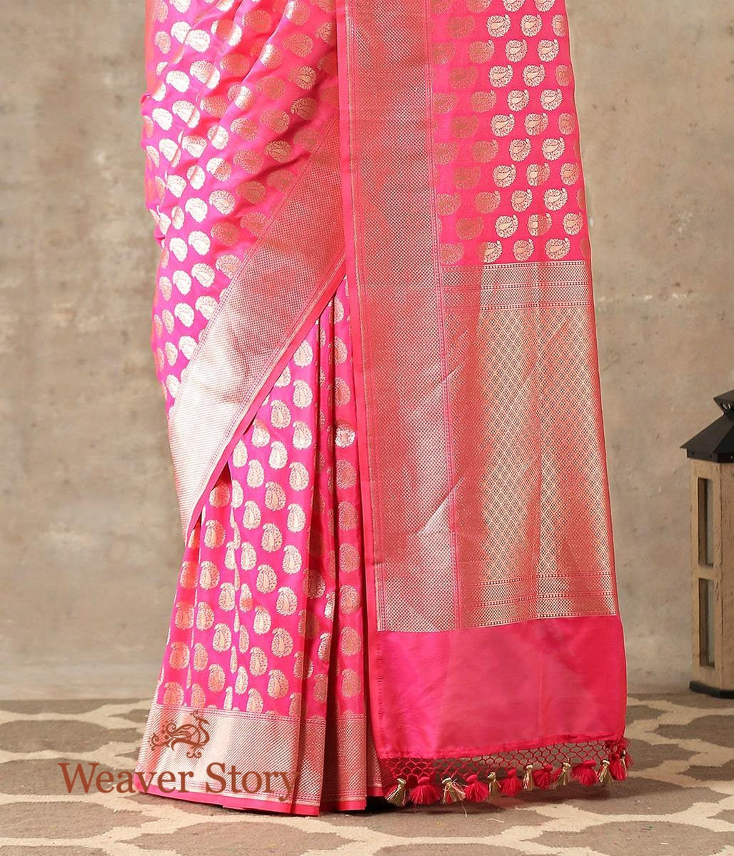 Handwoven_Pink_Banarasi_Silk_Saree_with_Zari_Booti_WeaverStory_04