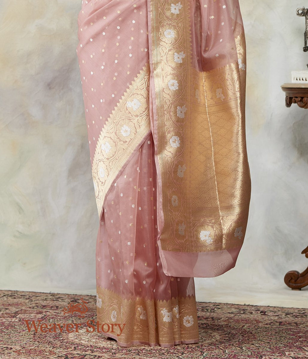 Handwoven_Blush_Pink_Kora_Silk_Saree_with_Small_Floral_Booti_WeaverStory_04