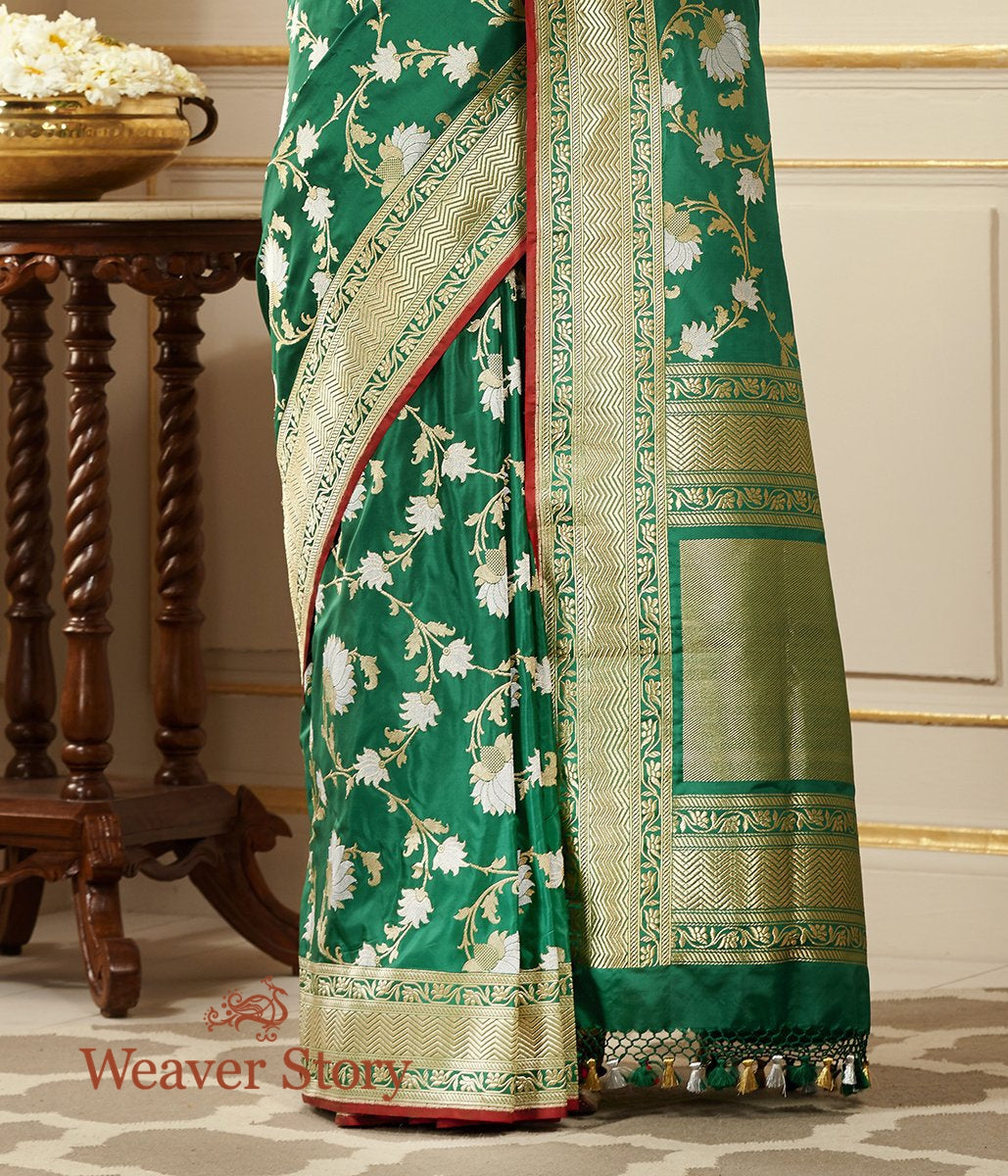 Handloom_Emerald_Green_Kadhwa_Banarasi_Jangla_Saree_WeaverStory_04