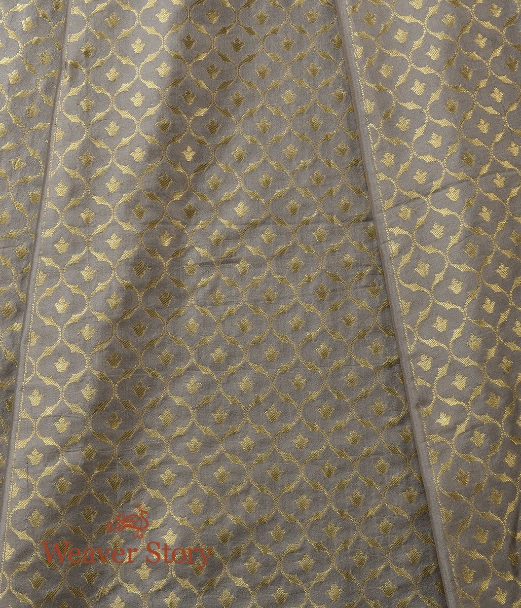 Handloom_Grey_Kalidar_Jaal_Katan_Silk_Banarasi_Lehenga_WeaverStory_04