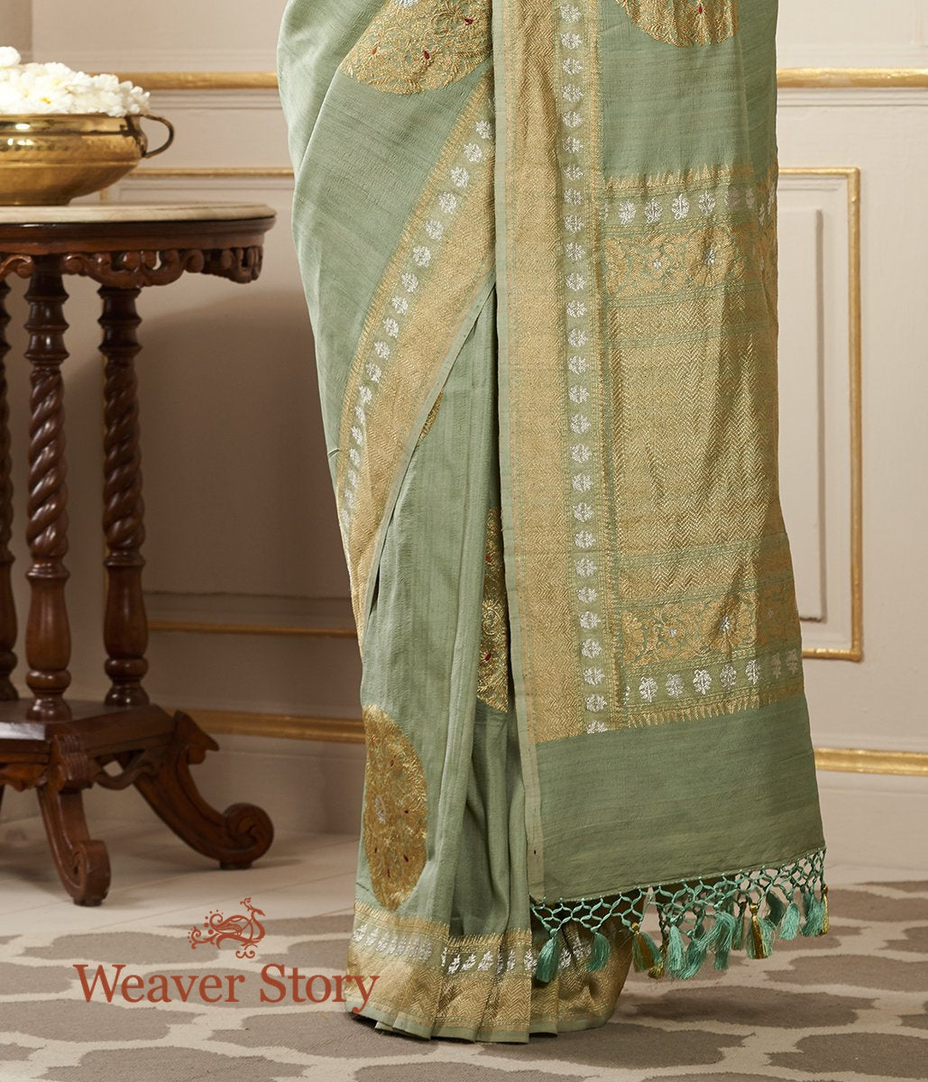 Handloom_Moss_Green_Tusser_Georgette_Saree_with_Kadhwa_Boota_and_Meenakari_WeaverStory_04