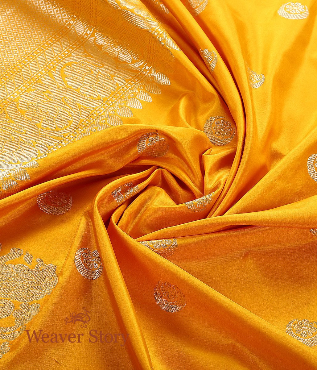 Handloom_Yellow_Chand_Boota_Dupatta_WeaverStory_04