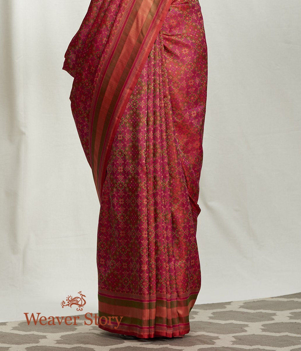 Handloom_Pink_and_Red_Reshmi_Jamawar_Saree_WeaverStory_04