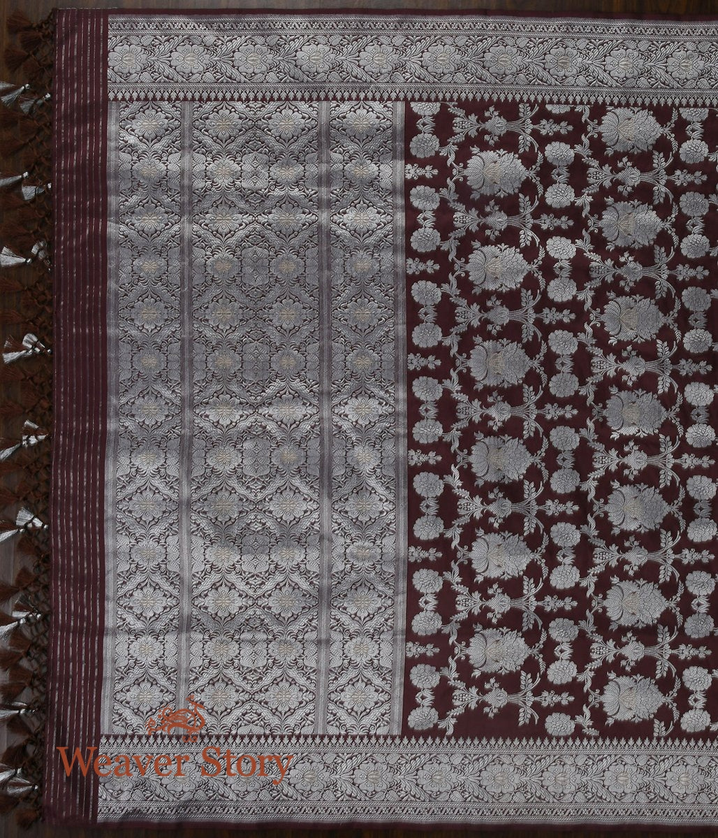 Handloom_Brown_Kadhwa_Jangla_Dupatta_with_Silver_Zari_WeaverStory_04