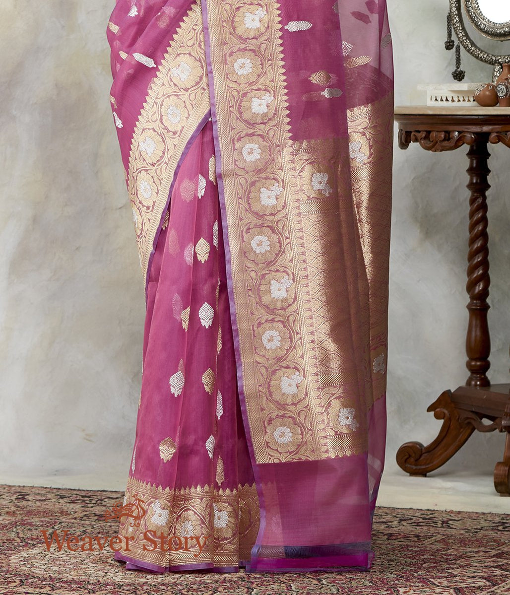 Handwoven_Berry_Pink_Kadhwa_Booti_Kora_Silk_Banarasi_Saree_WeaverStory_04