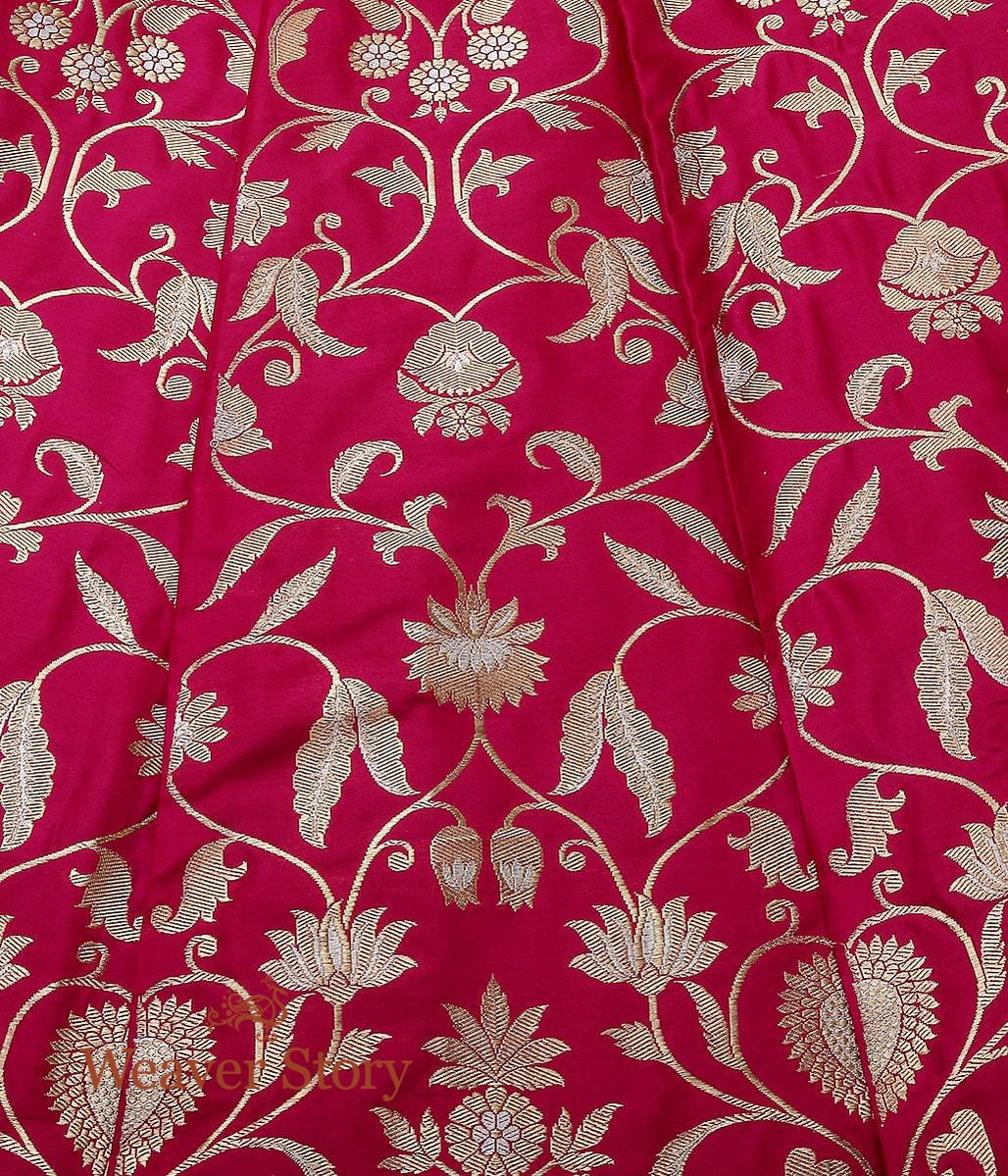 Handloom_Magenta_Kadhwa_Banarasi_Lehenga_with_Red_Border_WeaverStory_04
