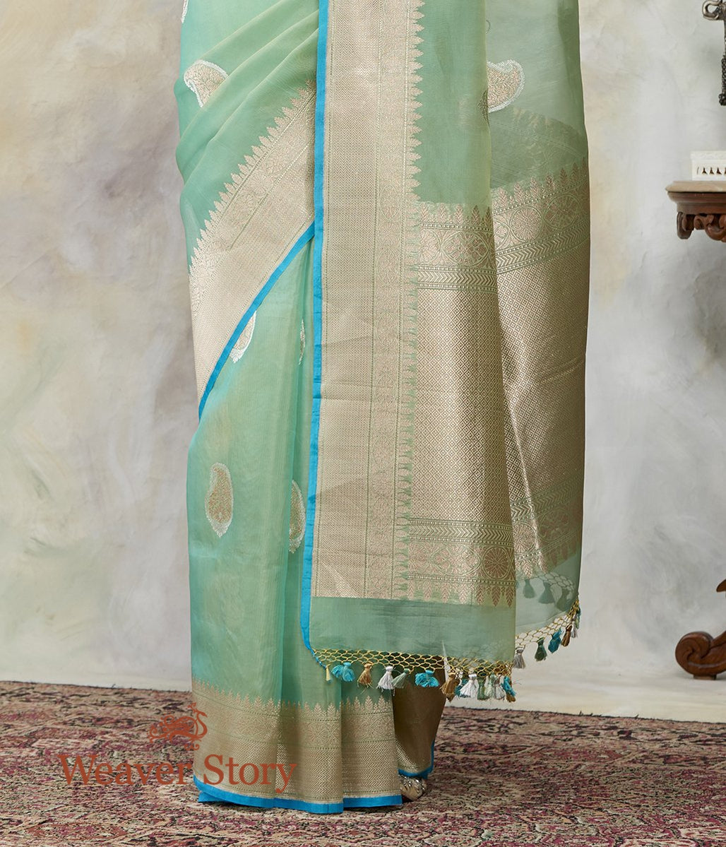 Handwoven_Sea_Green_Kora_Saree_with_Paisley_and_Turquoise_Selvedge_WeaverStory_04