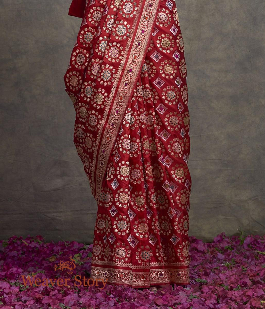 Handwoven_Banarasi_Jangla_in_Red_with_Intricate_Meenakari_WeaverStory_04