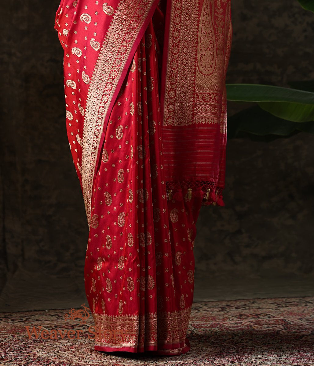 Handwoven_Red_Rani_Dual_Tone_Paisley_Boota_Saree_WeaverStory_04