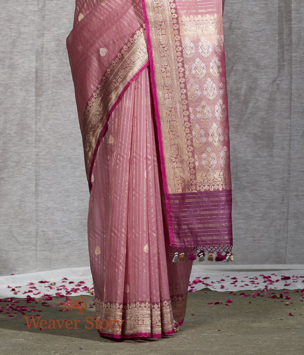 Handwoven_Light_Pink_Kora_Silk_Banarasi_Saree_WeaverStory_04