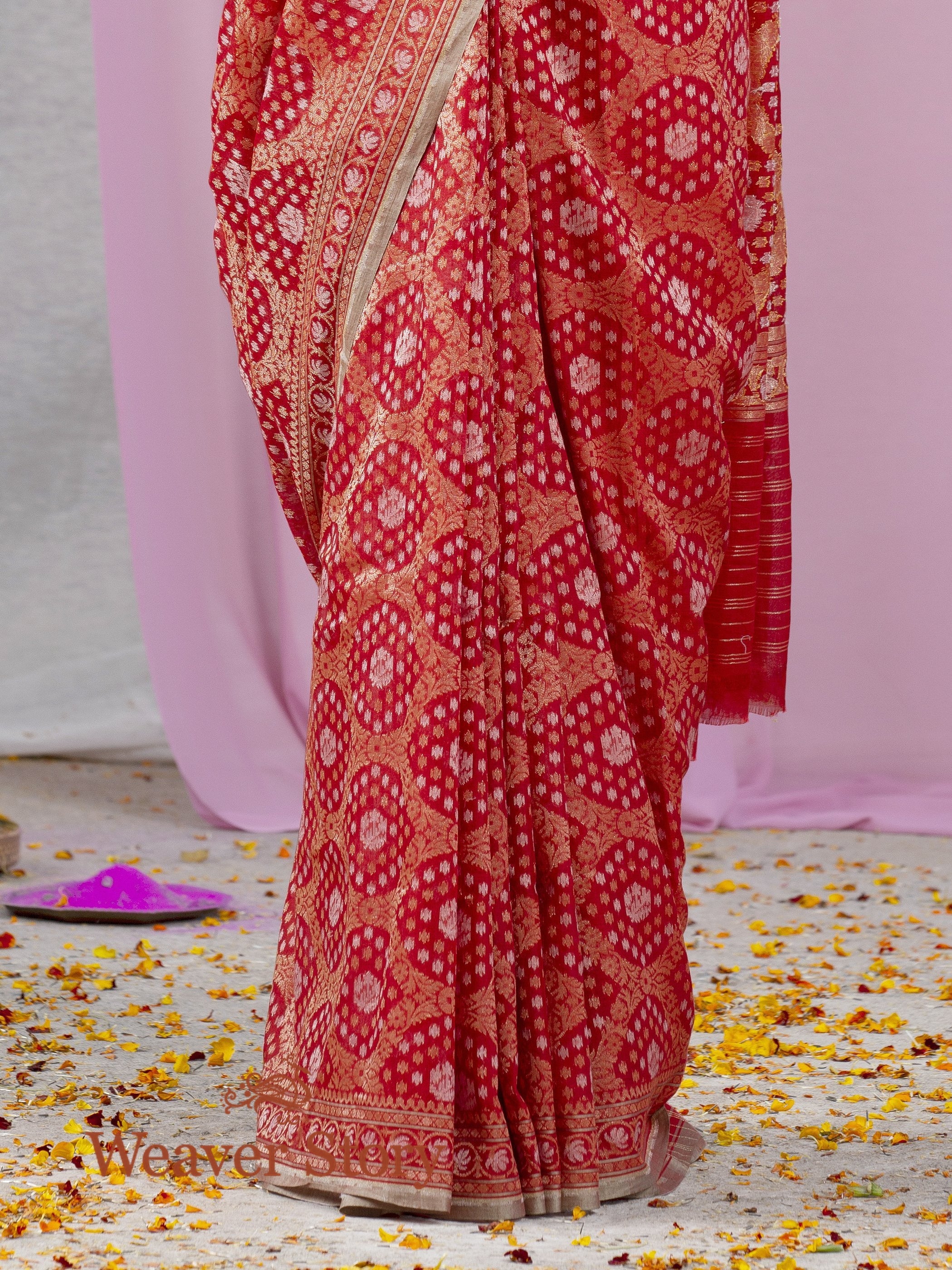 Handwoven_Red_Cotton_Nilambari_Saree_WeaverStory_04