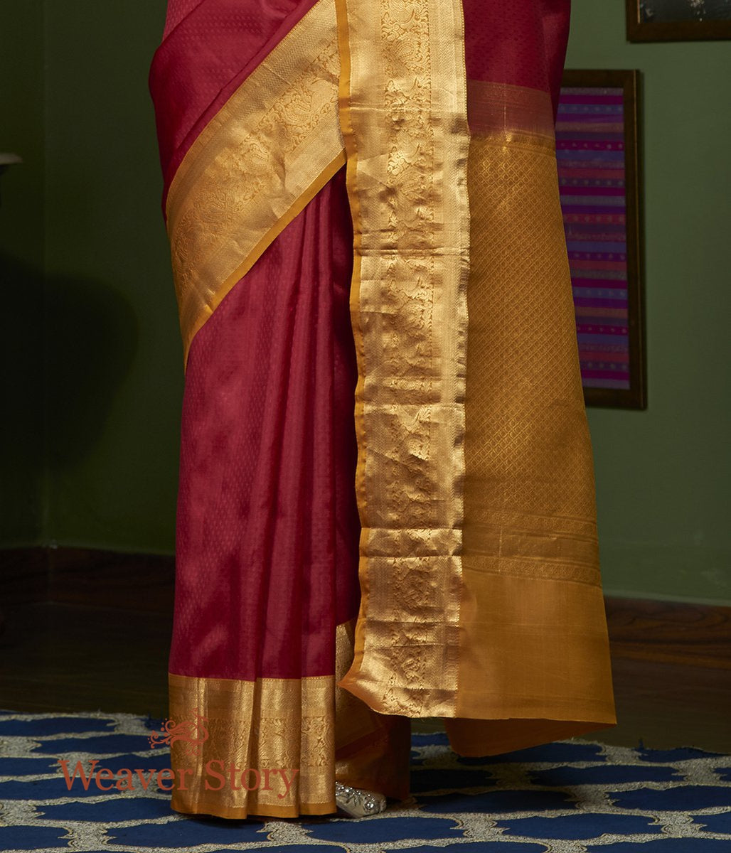 Handwoven_Maroon_Kanjivaram_Saree_with_Mustard_Annapakshi_Border_WeaverStory_04