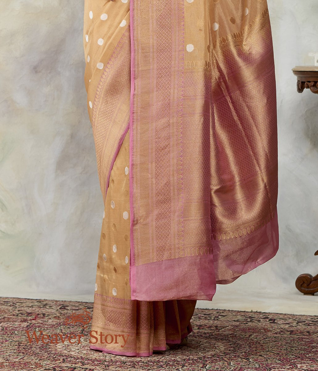 Handwoven_Peach_MulMul_Tissue_with_Pink_Kadhiyal_Border_and_Polka_Dots_WeaverStory_04