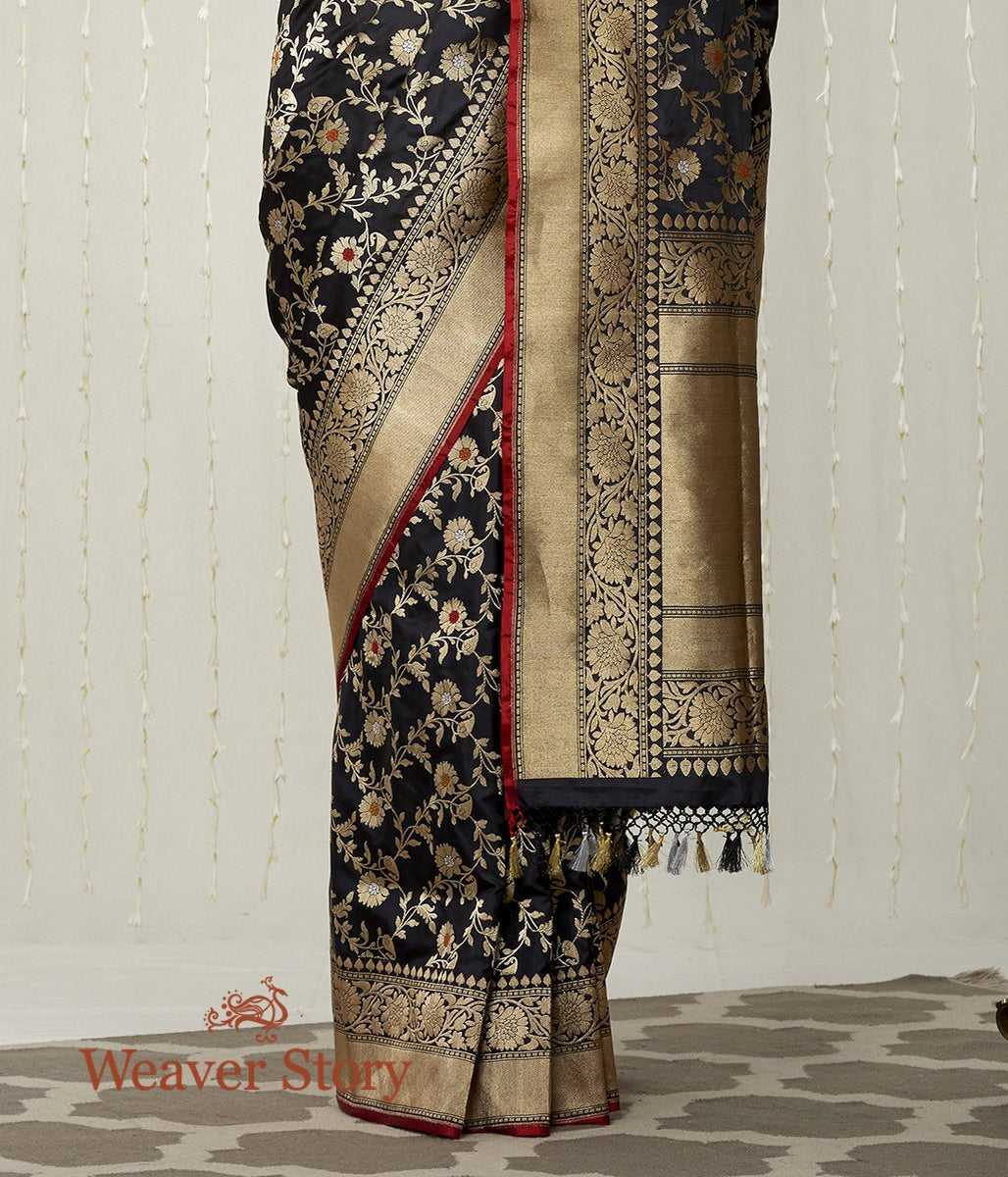 Handloom_Black_Sona_Rupa_Kadhwa_Jangla_Saree_with_Meenakari_WeaverStory_04