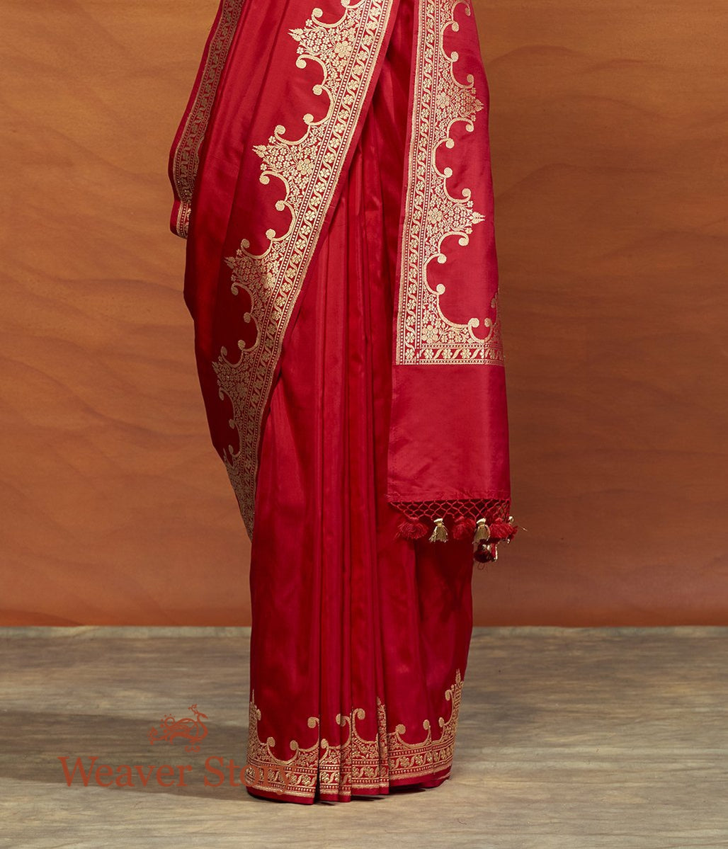 Handwoven_Red_Plain_Katan_Saree_with_Ornamental_Border_WeaverStory_04