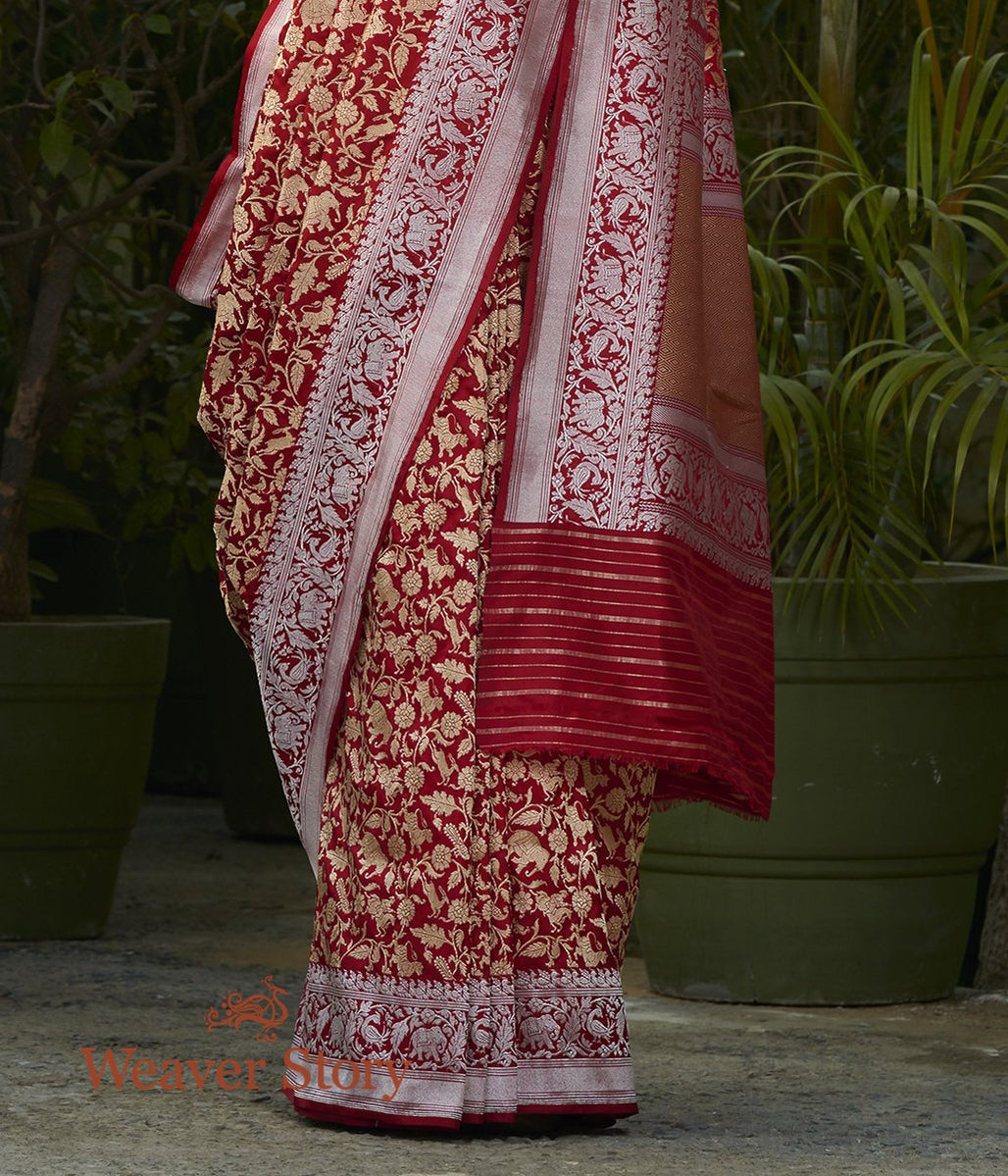 Handwoven_Red_Kadhwa_Shikargah_Saree_with_Silver_Zari_Border_WeaverStory_04